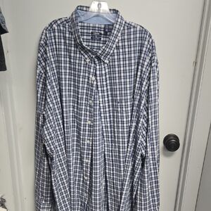 Izod Men's Navy and White Plaid Shirt